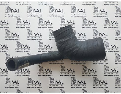 Патрубок 834/10439 (шланг) нижний радиатора для телескопического погрузчика и экскаватора погрузчика JCB