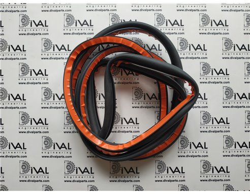Ущільнення 333/P2990, 331/59896, 331/32339 двері кабіни верхній для телескопічного навантажувача JCB